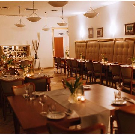 Hotel Piast Cedynia Ngoại thất bức ảnh