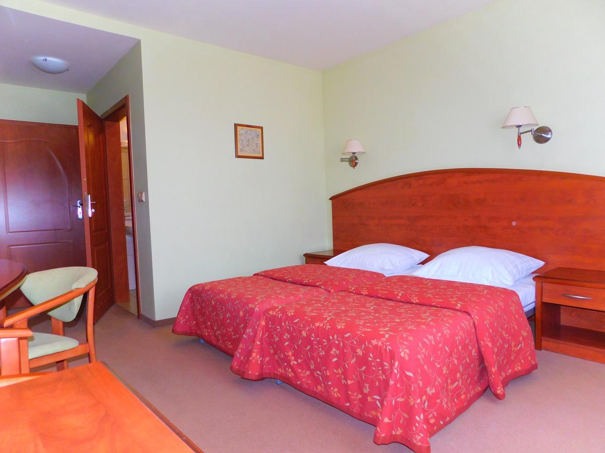Hotel Piast Cedynia Ngoại thất bức ảnh